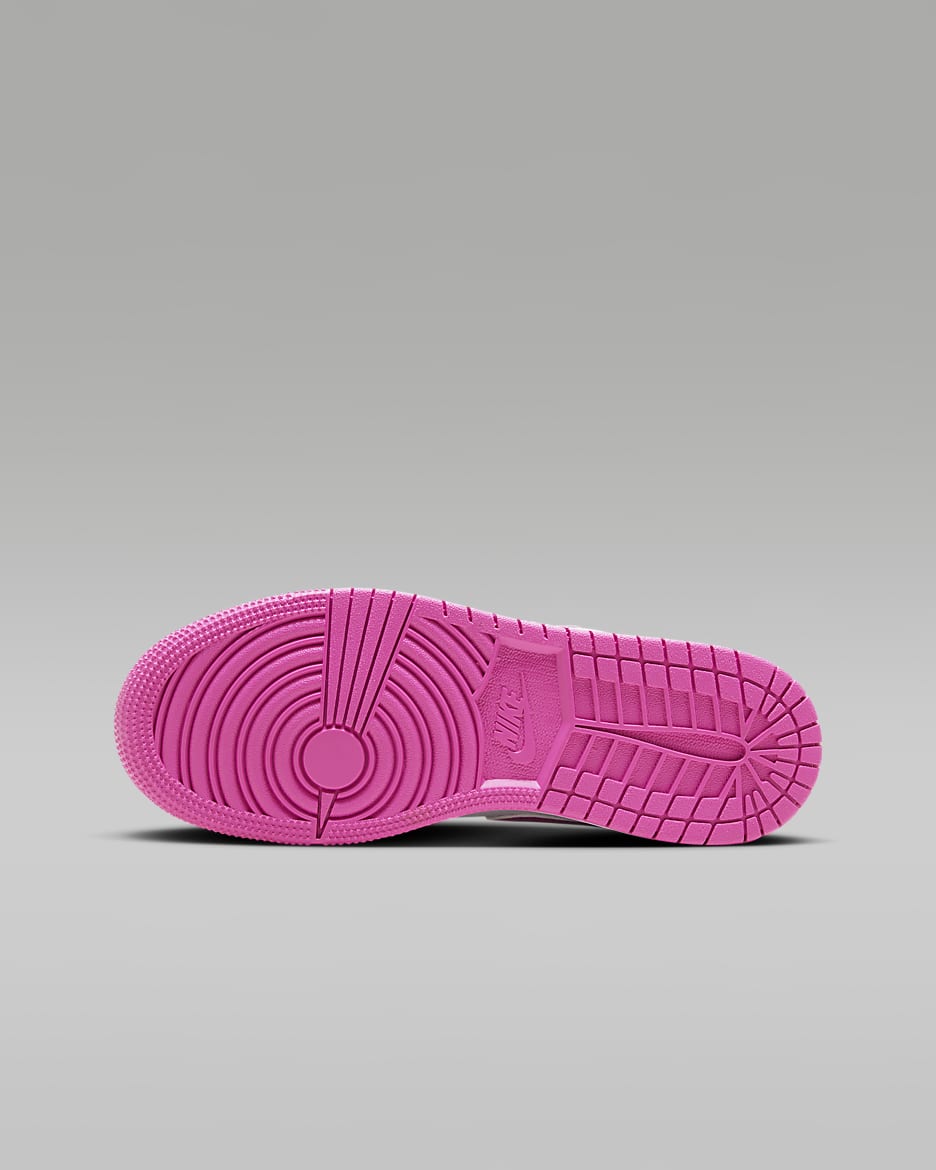 Air Jordan 1 Low Older Kids Shoes. Nike UK